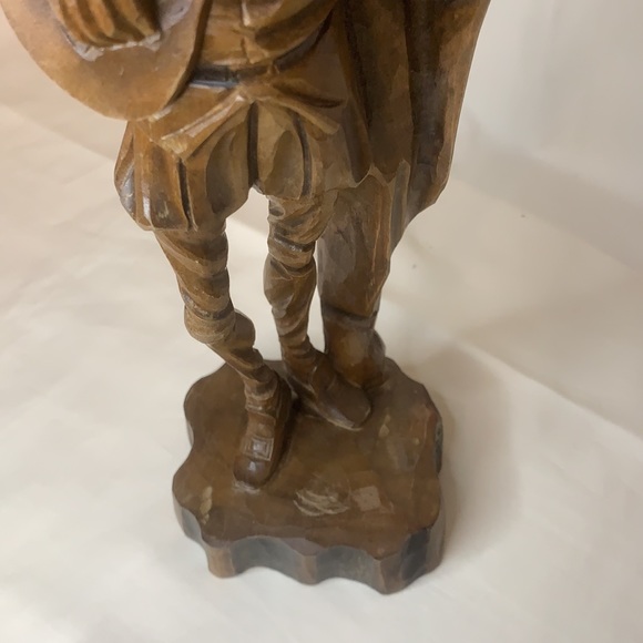 Large vintage hand carved wooden figure with instrument - Picture 13 of 16